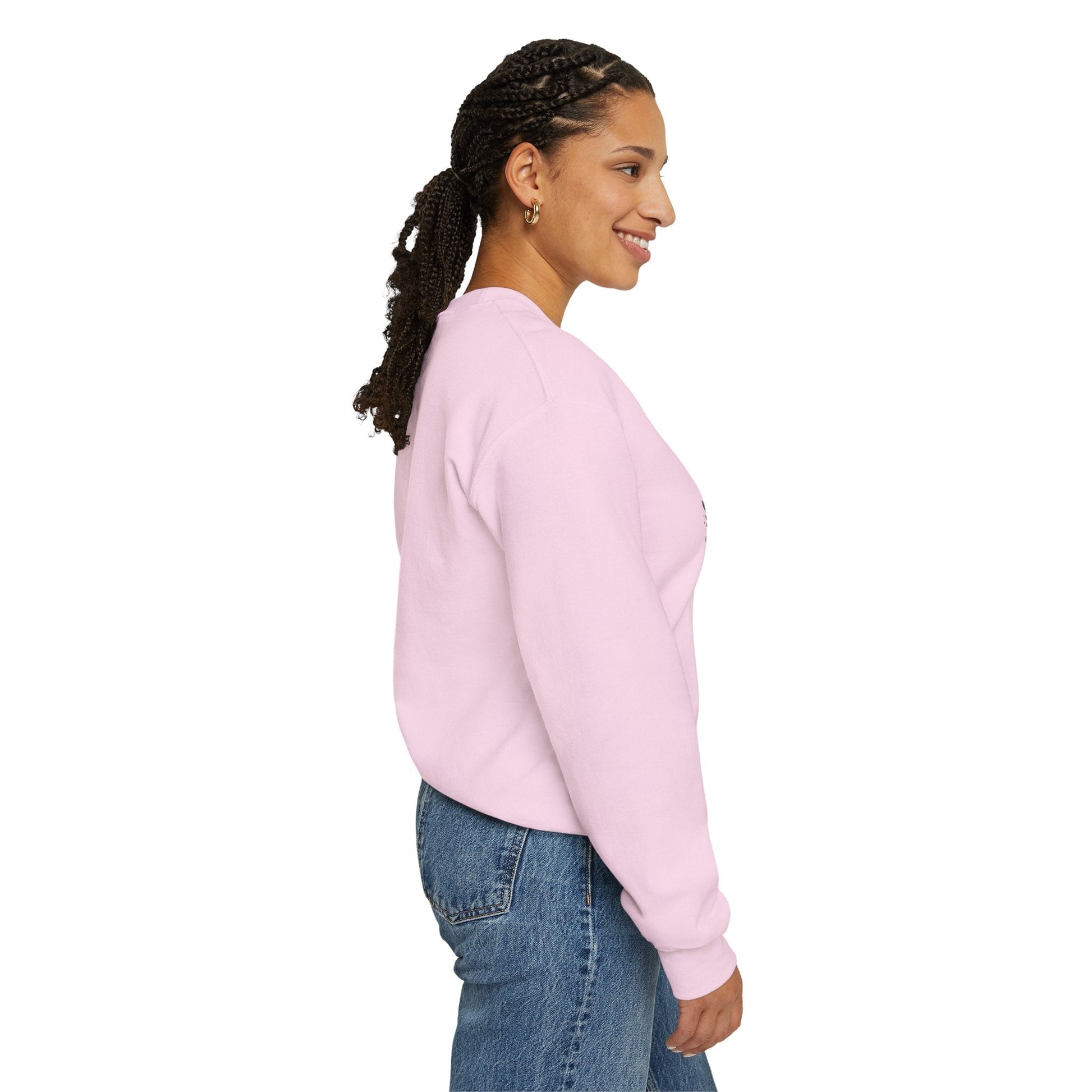 Unisex Heavy Blend - Crewneck Sweatshirt Feel Warm & Cozy