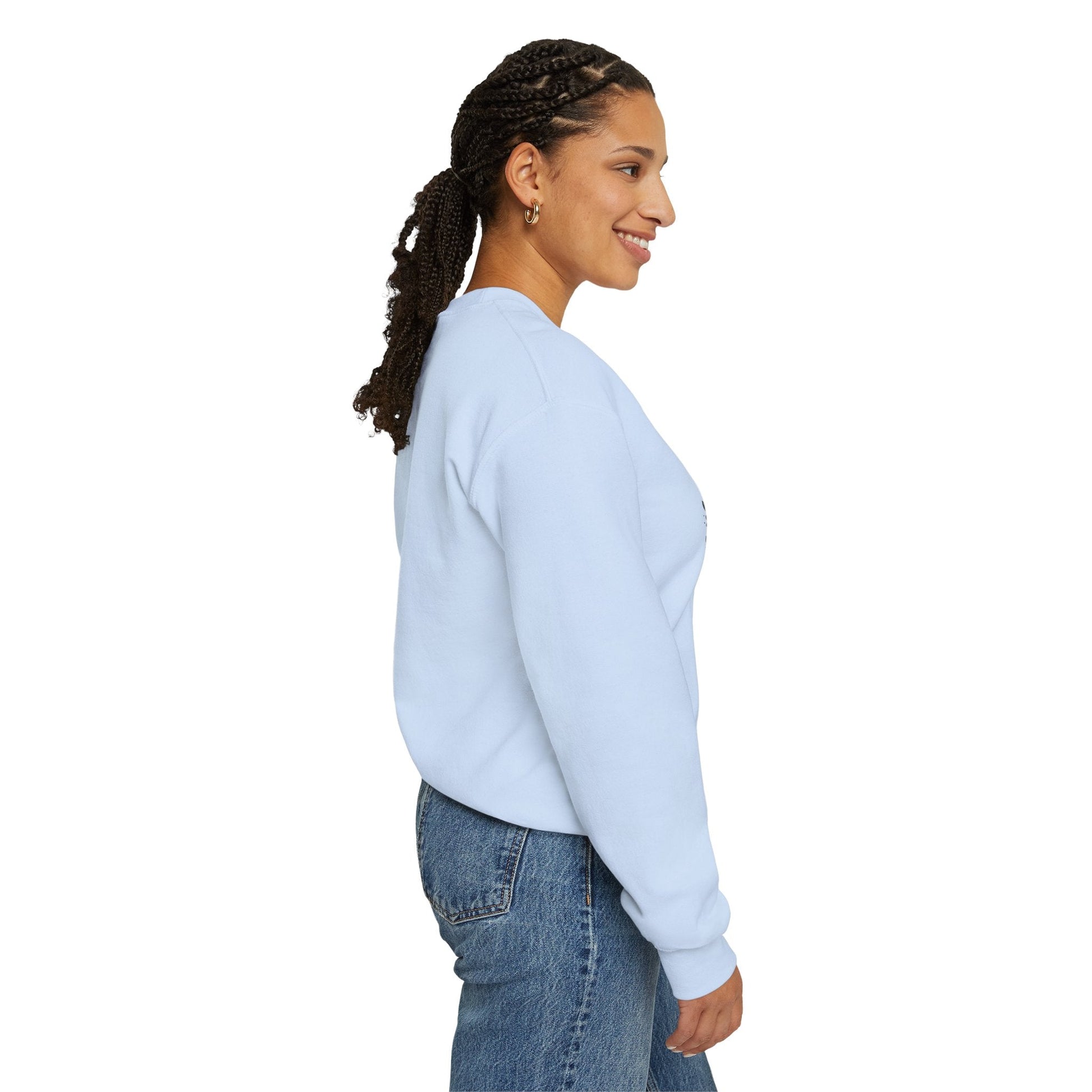 Unisex Heavy Blend - Crewneck Sweatshirt Feel Warm & Cozy