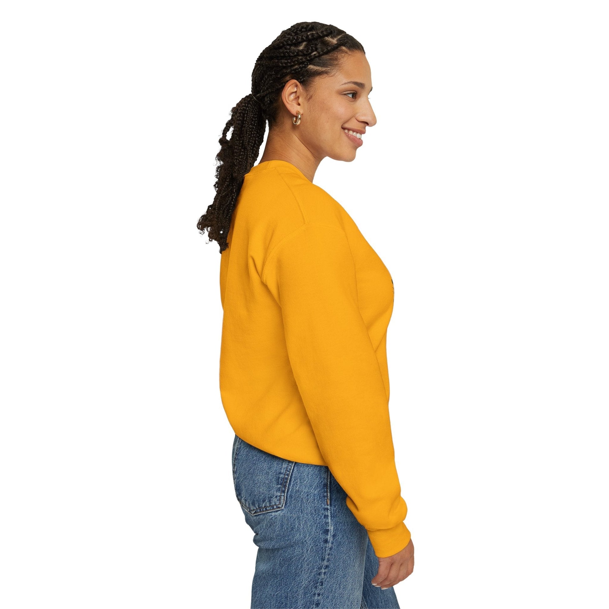 Unisex Heavy Blend - Crewneck Sweatshirt Feel Warm & Cozy